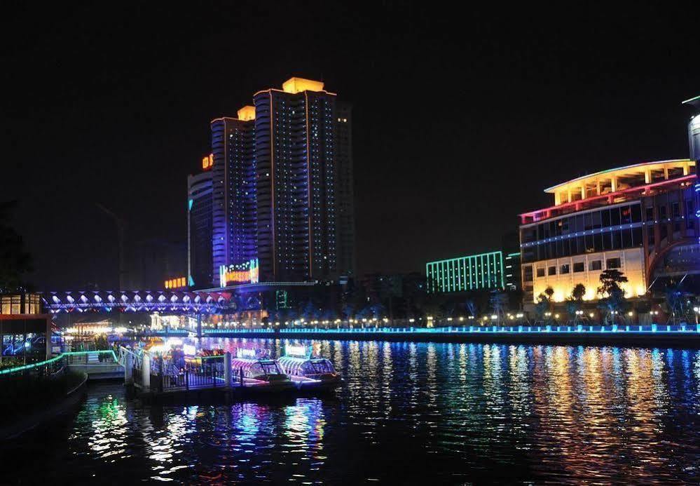 River Side Hotel Zhongshan  Exterior photo
