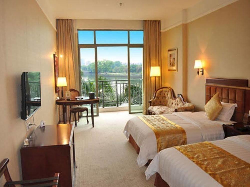 River Side Hotel Zhongshan  Exterior photo