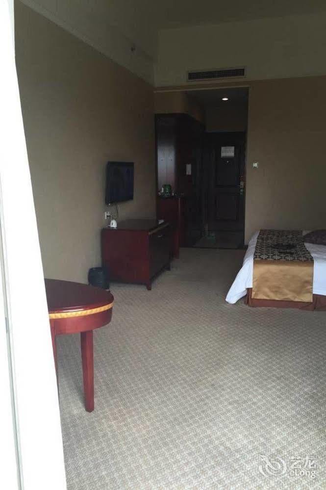 River Side Hotel Zhongshan  Exterior photo